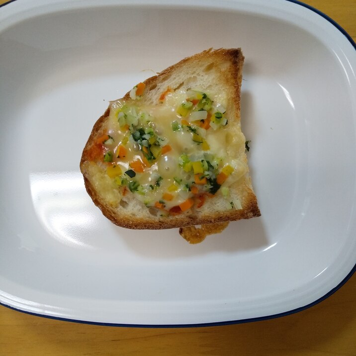 野菜トースト